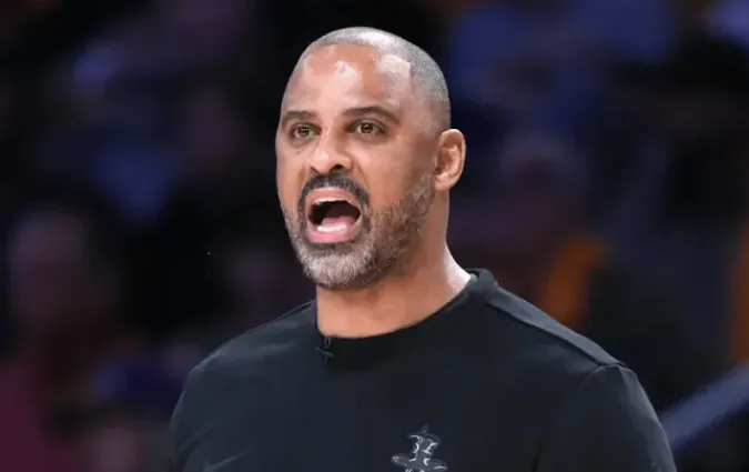 开云体育平台-狼记：我看火箭比赛的感受是他们绝对是NBA里球商最低的球队