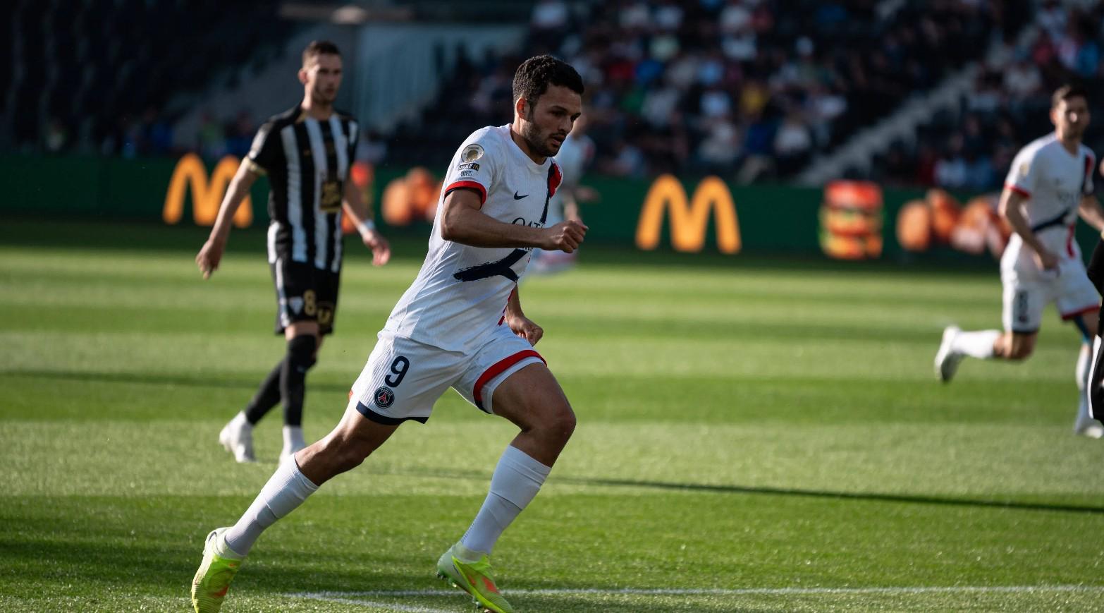 开云体育下载-恩里克批评将贡萨洛-拉莫斯罚下场的决定：这简直是个笑话